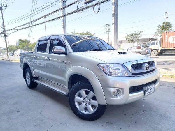 Toyota hilux vigo double cab prerunner 2.5 Eเกียร์ธรรมดาปี 2011 เครื่อง VN turbo   รถสภาพสวยมือเดียวออกห้างป้ายแดง ไม่มีชนไม่เคยจมน้ำ น็อตไม่เคยขยับ สวยเดิม